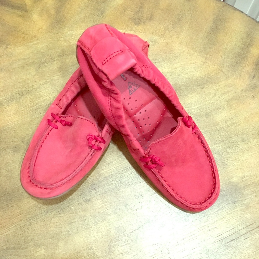 Hush puppies red suede loafers